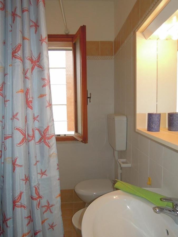 Relaxing With Private Garden 250m From The Sea Apartment