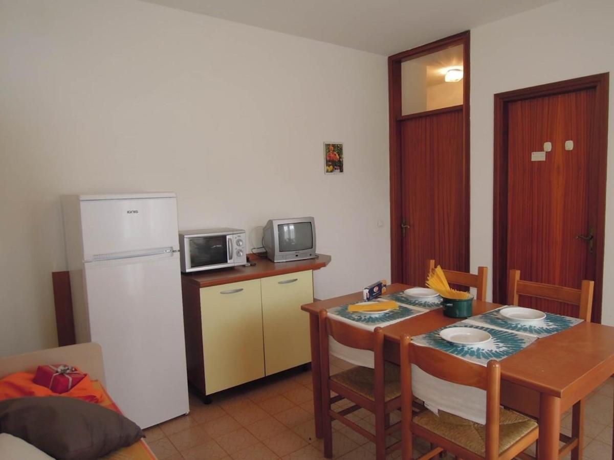 Relaxing With Private Garden 250m From The Sea Apartment